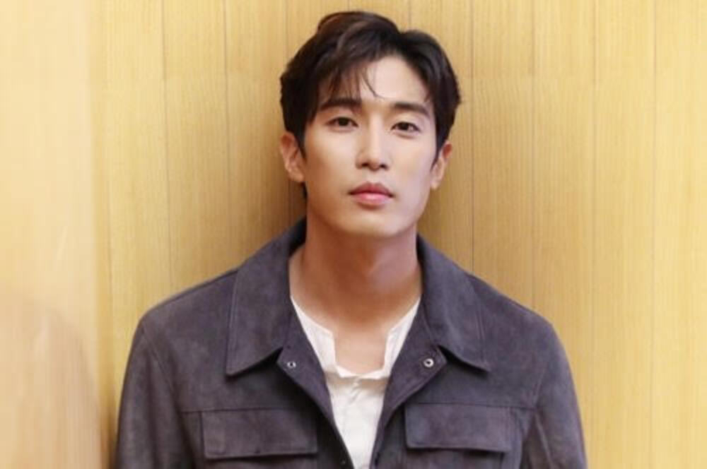 Actor Kang Kyung Joon Initiates Legal Action Amid Adultery Accusations