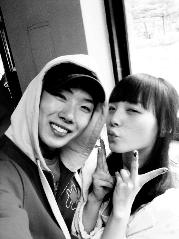 More than just words for Jo Kwon and Sunye | allkpop