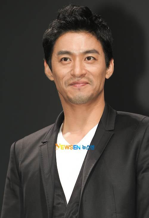 Joo Jin Mo sheds tears on 'Golden Fishery' | allkpop