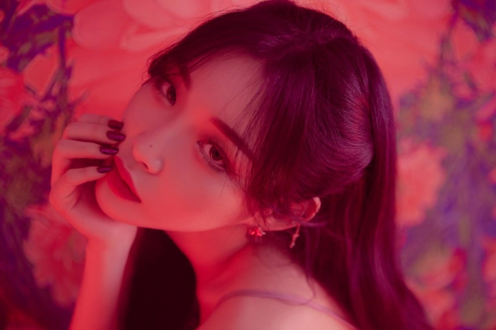 Kim Chung Ha stuns in new batch of concept teasers for