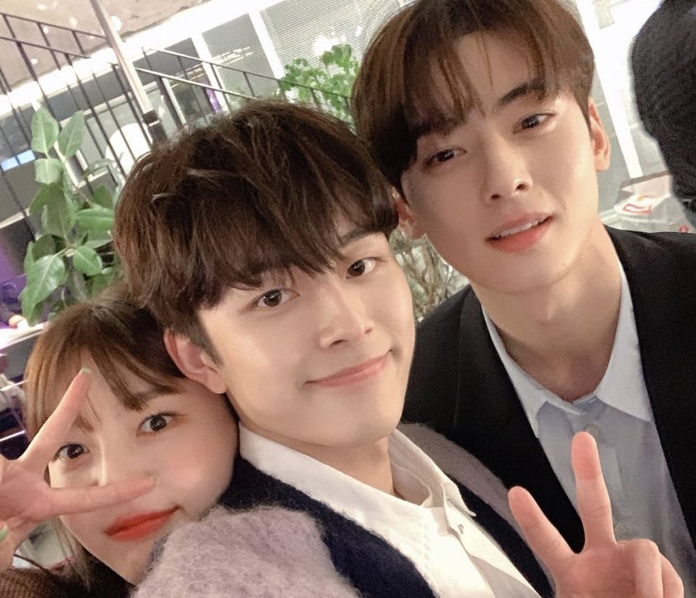 Netizens can t handle Joy x Yu Seon Ho x Cha Eun Woo in one selca