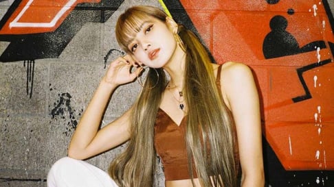 BLACKPINK, Lisa