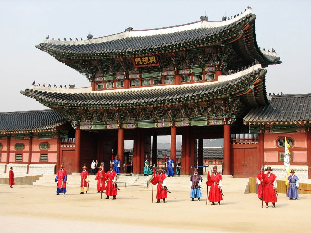 Istana Gyeongbokgung merupakan situs bersejarah warisan budaya Korea no 117.