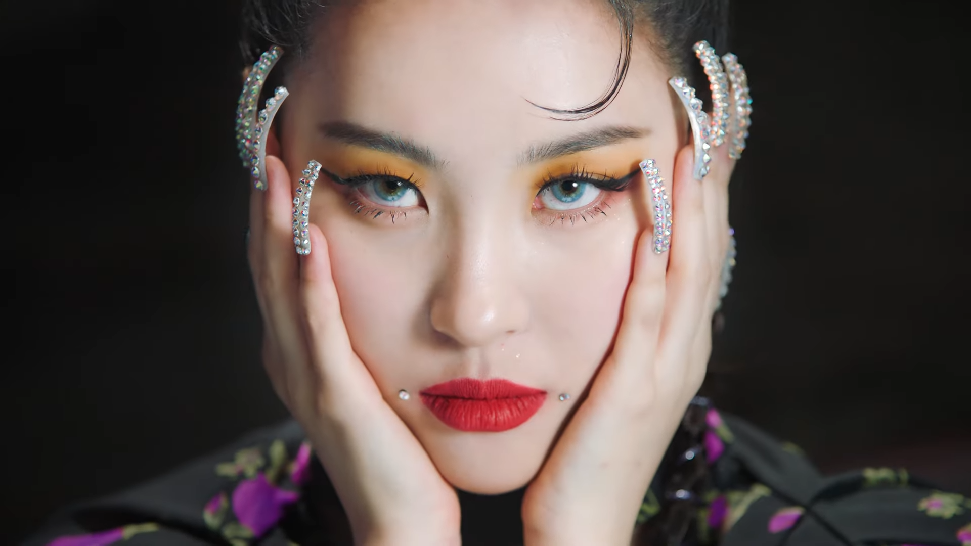 Sunmi signals her return with MV teaser for new single 'Tail' | allkpop