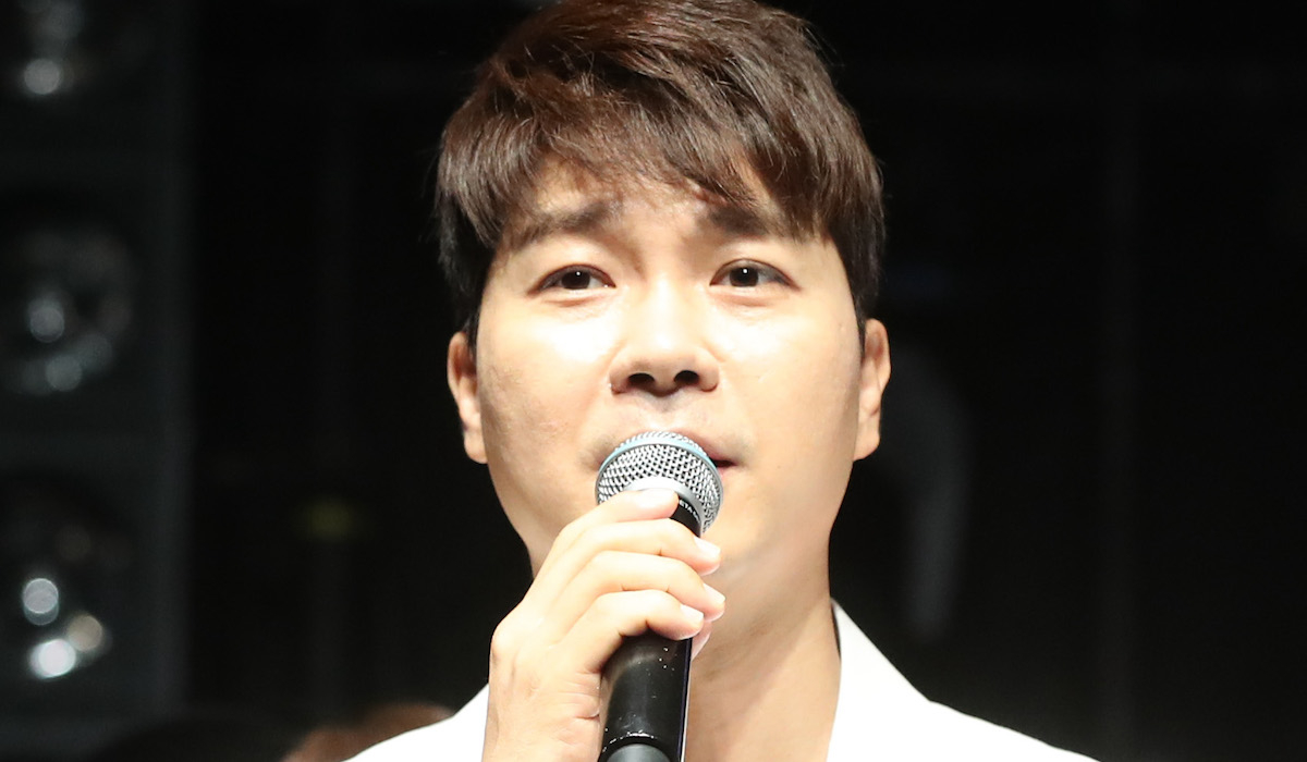 Netizens respond with concern to the interview by Park Soo Hong's