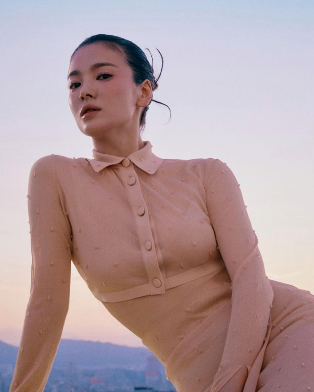 Song Hye Kyo's Beautiful Photos Taken At Sunrise With Vogue Korea