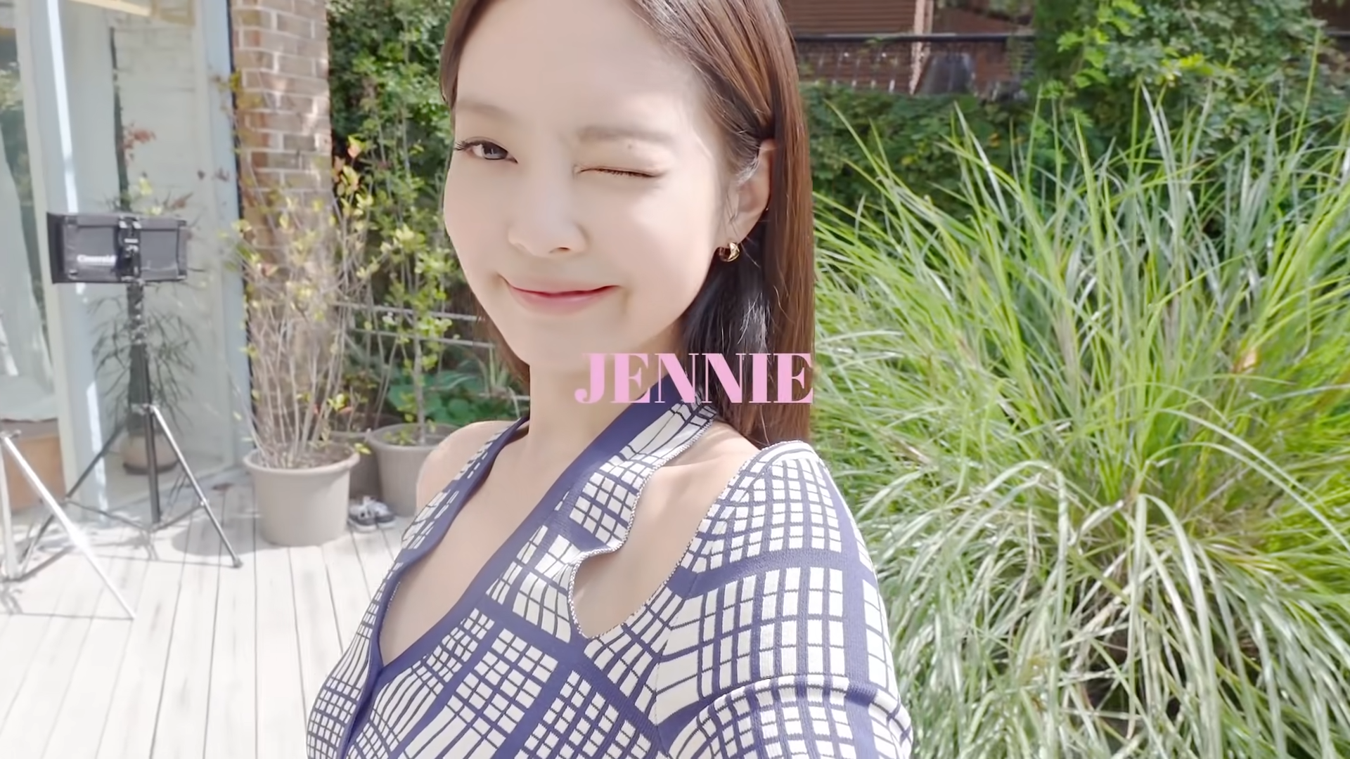 Jennie VLOG.