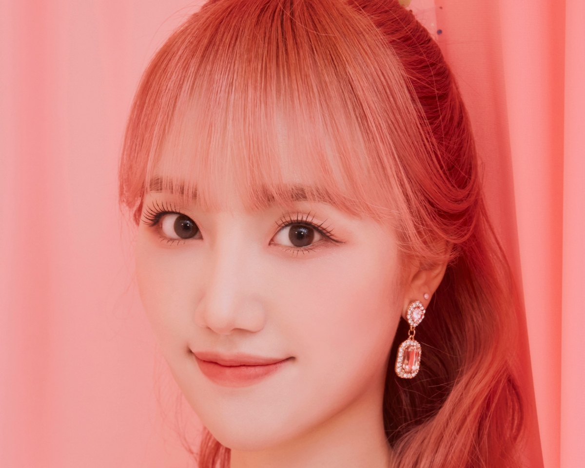 Cherry Bullet's Haeyoon waiting for PCR results after testing positive