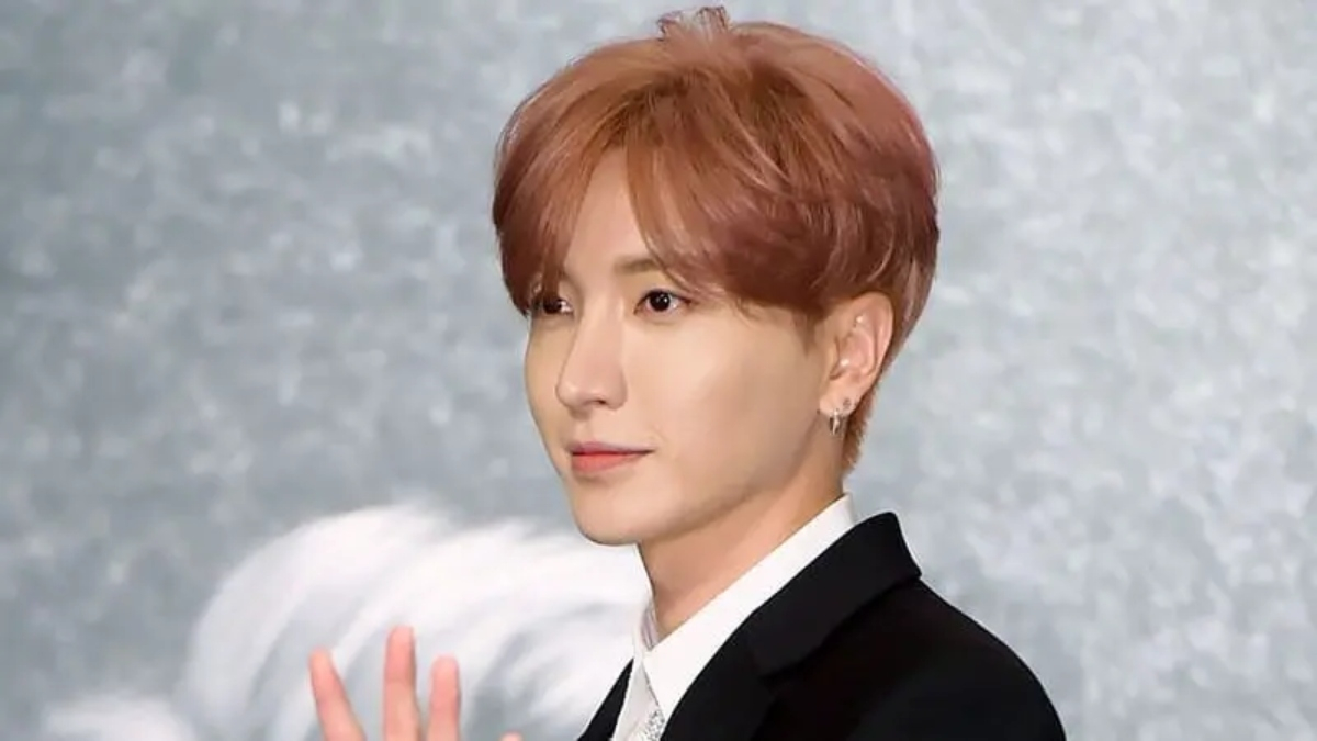 Super Junior's Leeteuk Warns Fans About Instagram Accounts 