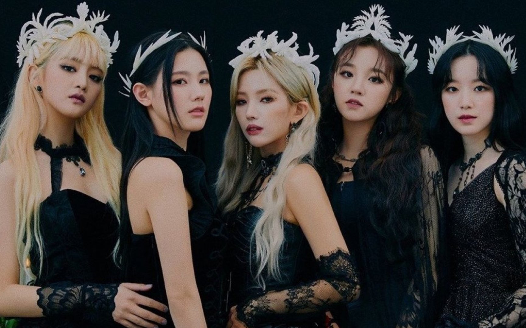 (G)I-DLE applauded for performing in Germany and then performing again