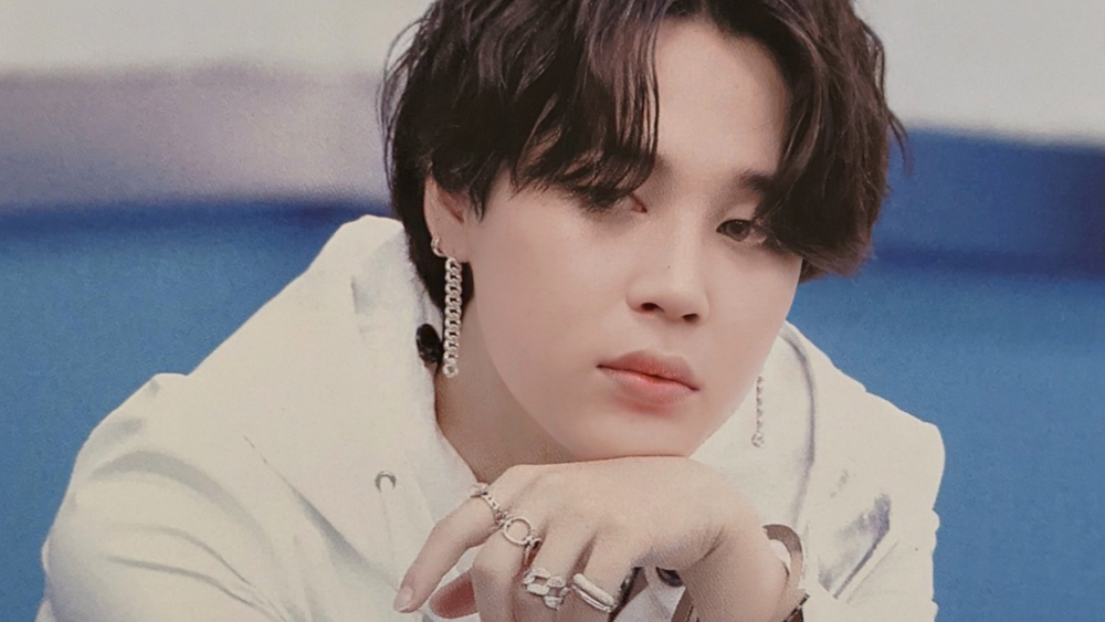 BTS' Jimin is voted as the top idol with dreamy eyes and magical