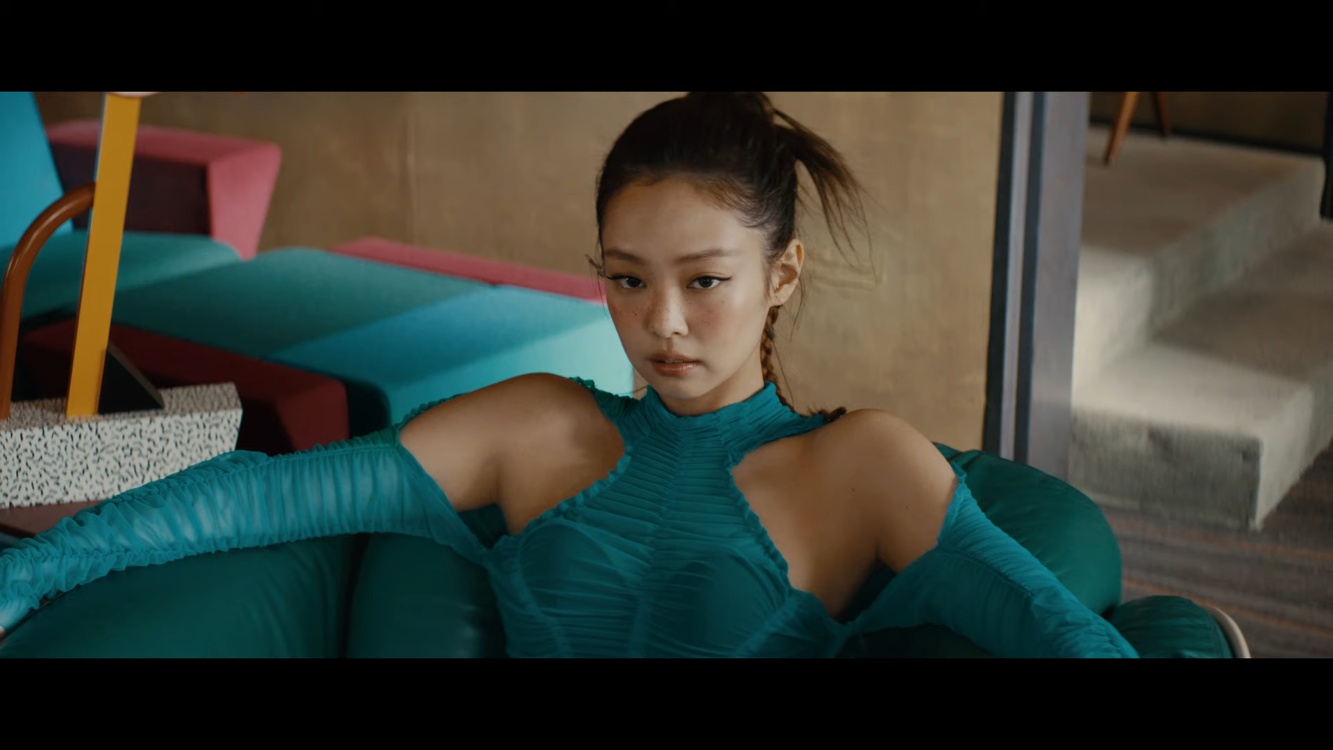 K-netizens can't get enough of Jennie's superb acting in the action ...