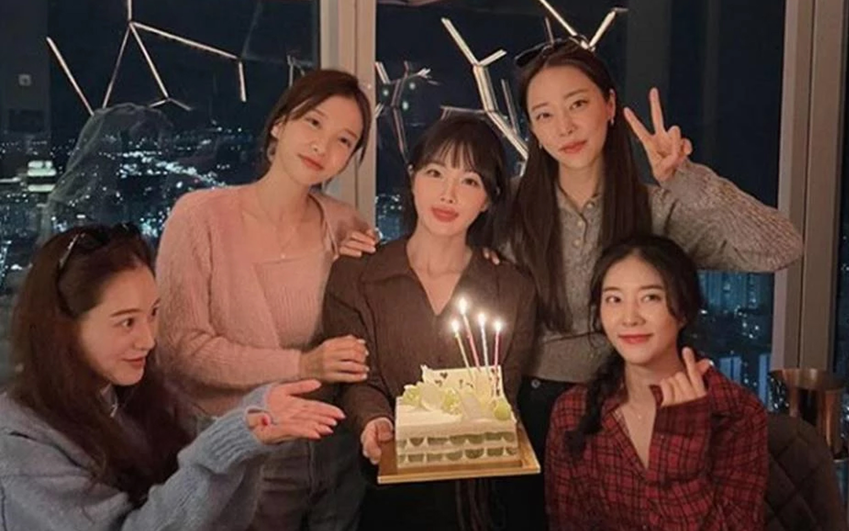 Rainbow members celebrate their 13th anniversary together with a trip ...