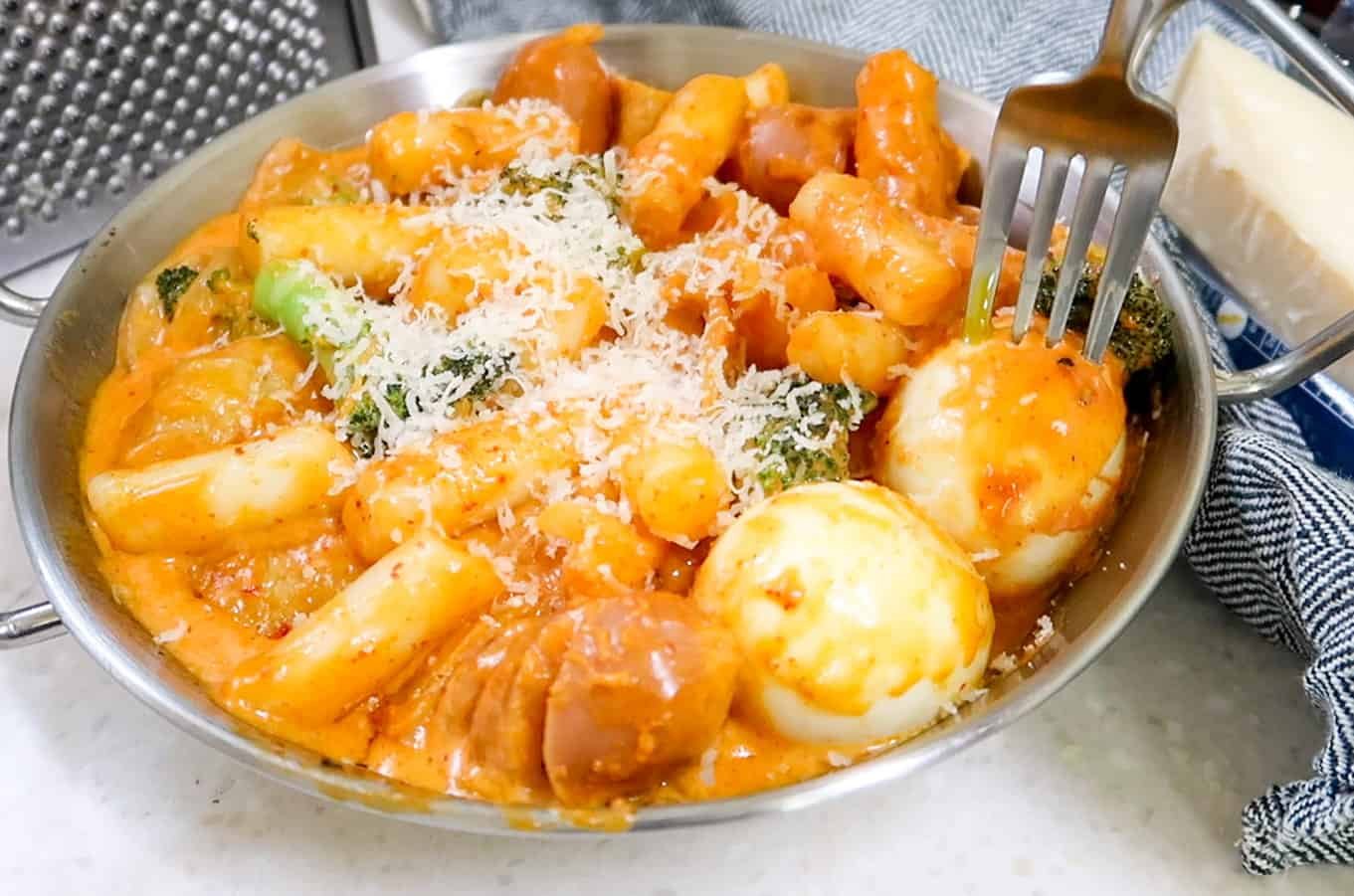 Spice Up Your Tteokbokki Game: 8 Unique Flavors to Try! | allkpop