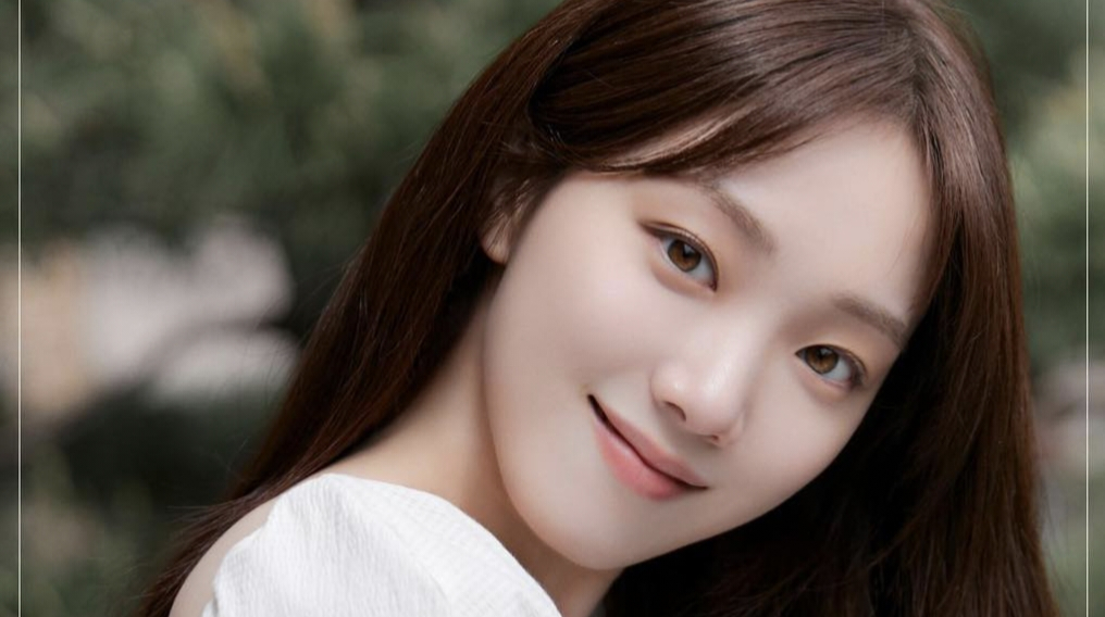 Actress Lee Sung Kyung To Hold Asia Fan Meeting Tour Allkpop