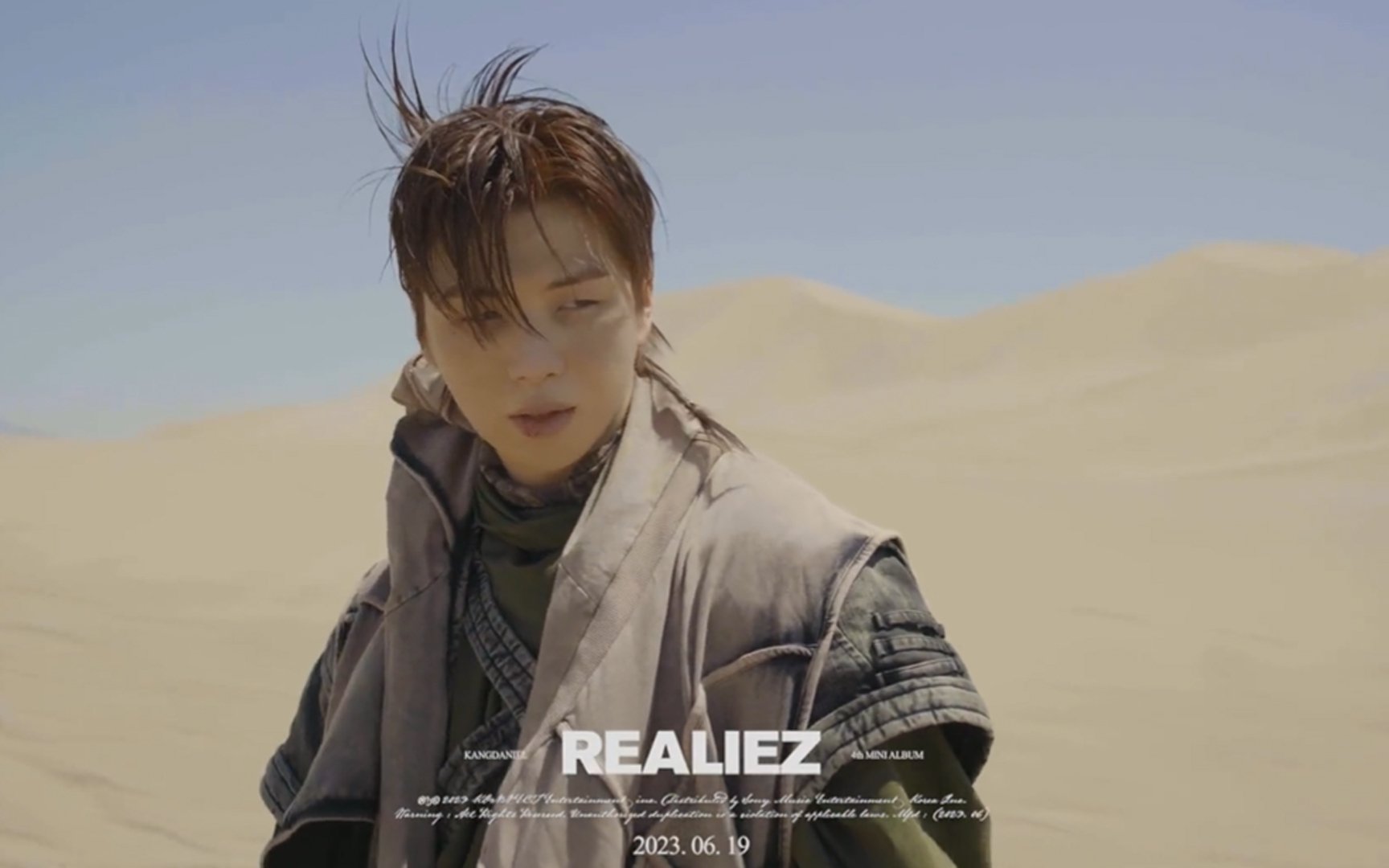 Kang Daniel Gets Lost In The Desert In The Teaser For His 4th Mini ...