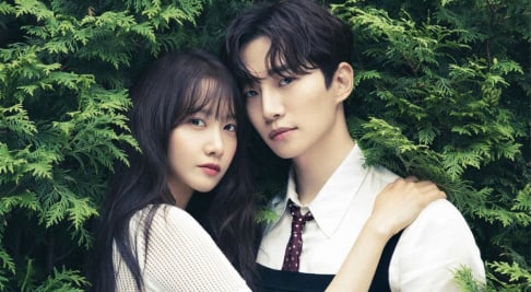 YoonA, Junho