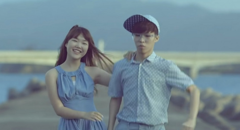 Akdong Musician (AKMU)