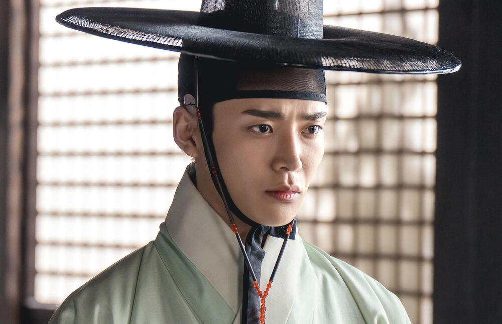 KBS2 releases first glimpse of Rowoon in upcoming historical drama 'The ...