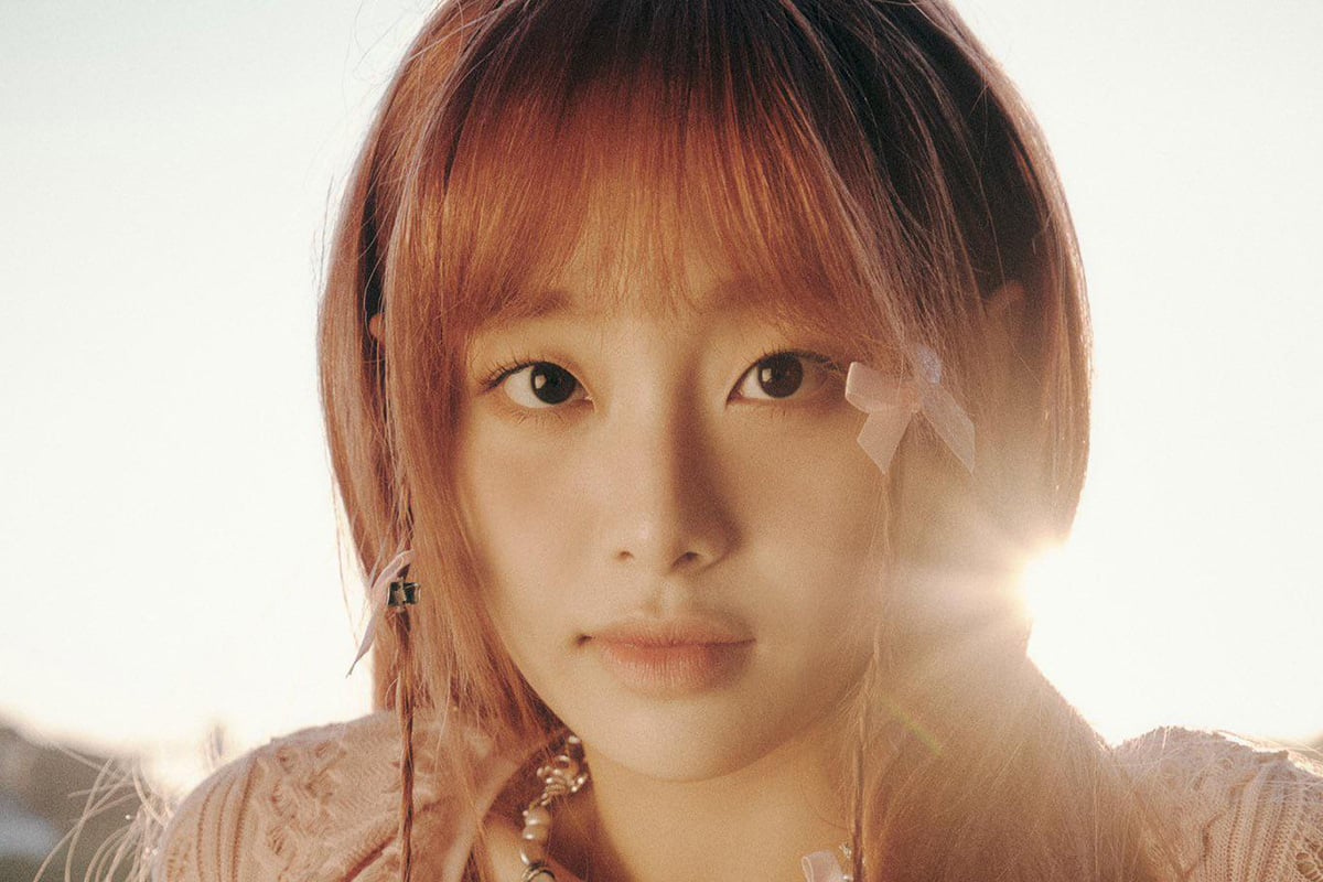 Chuu's solo debut 'Howl' tops various iTunes Album Charts worldwide