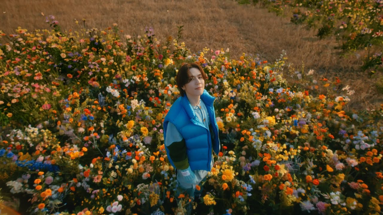 Got7's Yugyeom Sings With Flowers In 'la Sol Mi' Mv 