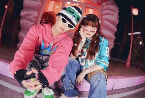 Akdong Musician (AKMU)