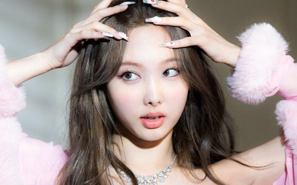 TWICE's Nayeon unveils the songs to her 2nd mini-album 'NA'