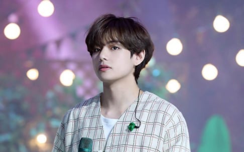 BTS, V