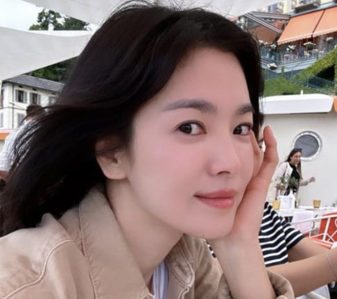 Lee Jin, Song Hye Kyo