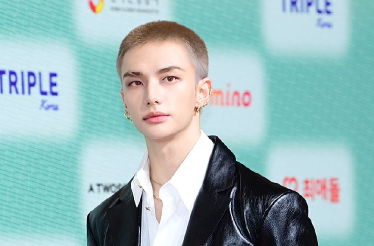 Stray Kids' Hyunjin goes bold with buzz cut transformation, drawing ...